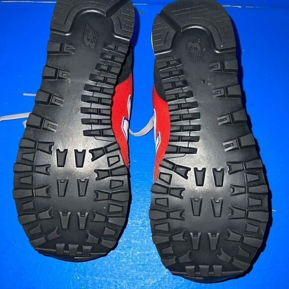 New Balance 501 RUNNING SHOE Mens ML501HXB Red Black Lace Up Low Top Size 8 - Picture 2 of 5